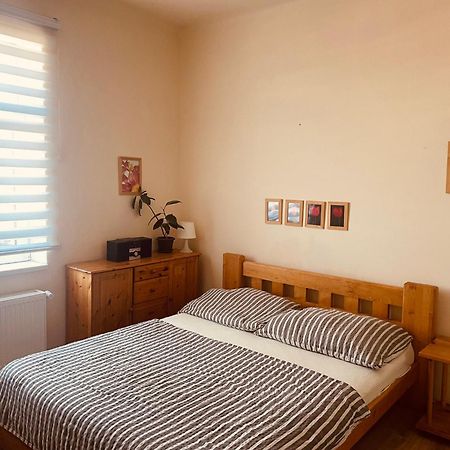 Apartman Lucian Prag Exterior foto