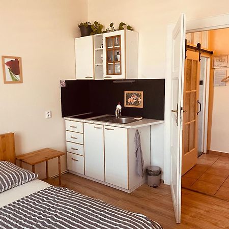 Apartman Lucian Prag Exterior foto