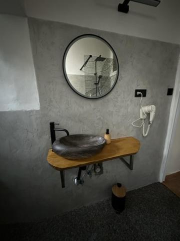 Apartman Lucian Prag Exterior foto