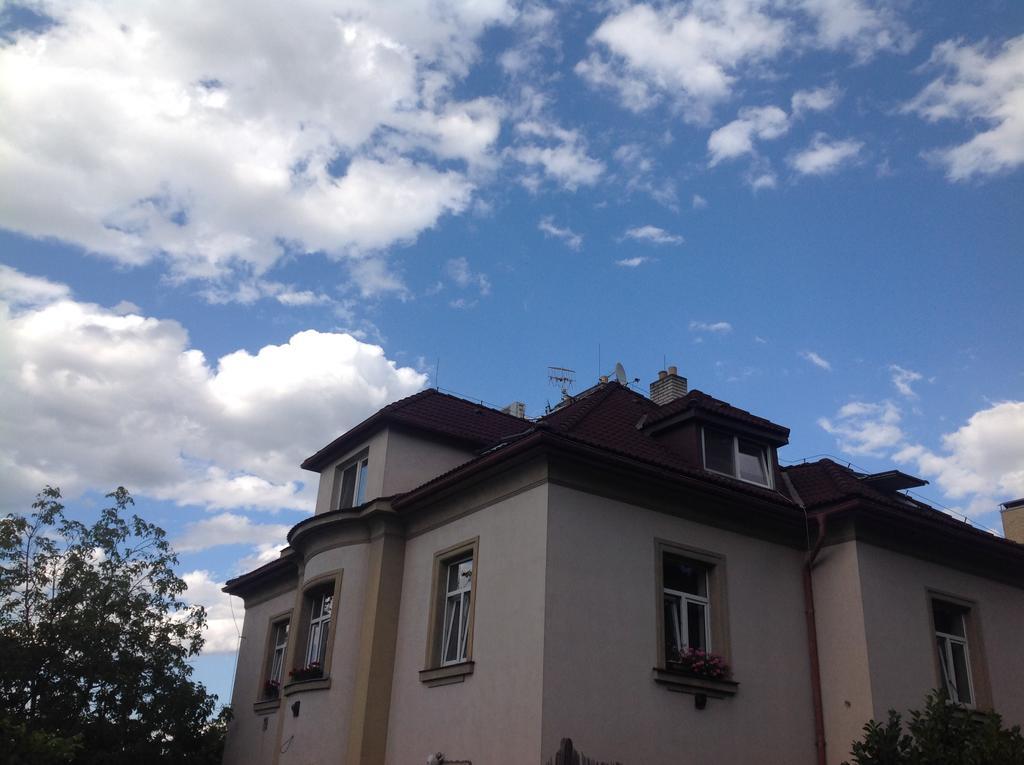 Apartman Lucian Prag Exterior foto